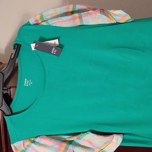 Crown 👑 and Ivy,Size XL, Green multicolor puff sleeves